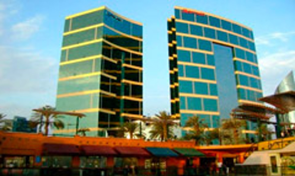 La franquicia hotelera Marriott compra unidades de Sheraton y Westin